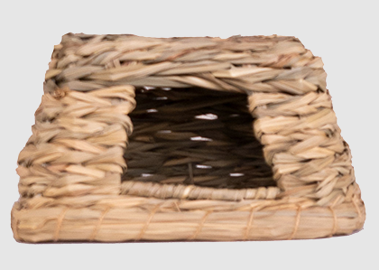 A&E Nibbles Grass Hut Small Animal Chew & Hideout