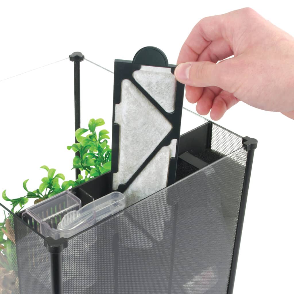 Fluval Betta Poly-Carb Cartridge for 6 gal Betta Premium Kit 4 pk